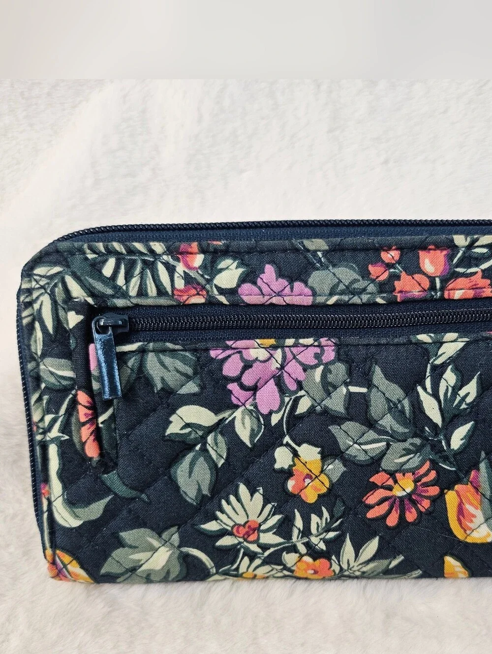 Vera Bradley RFID Turnlock Wallet In Fresh Cut Floral Green - Picture 2 of 5